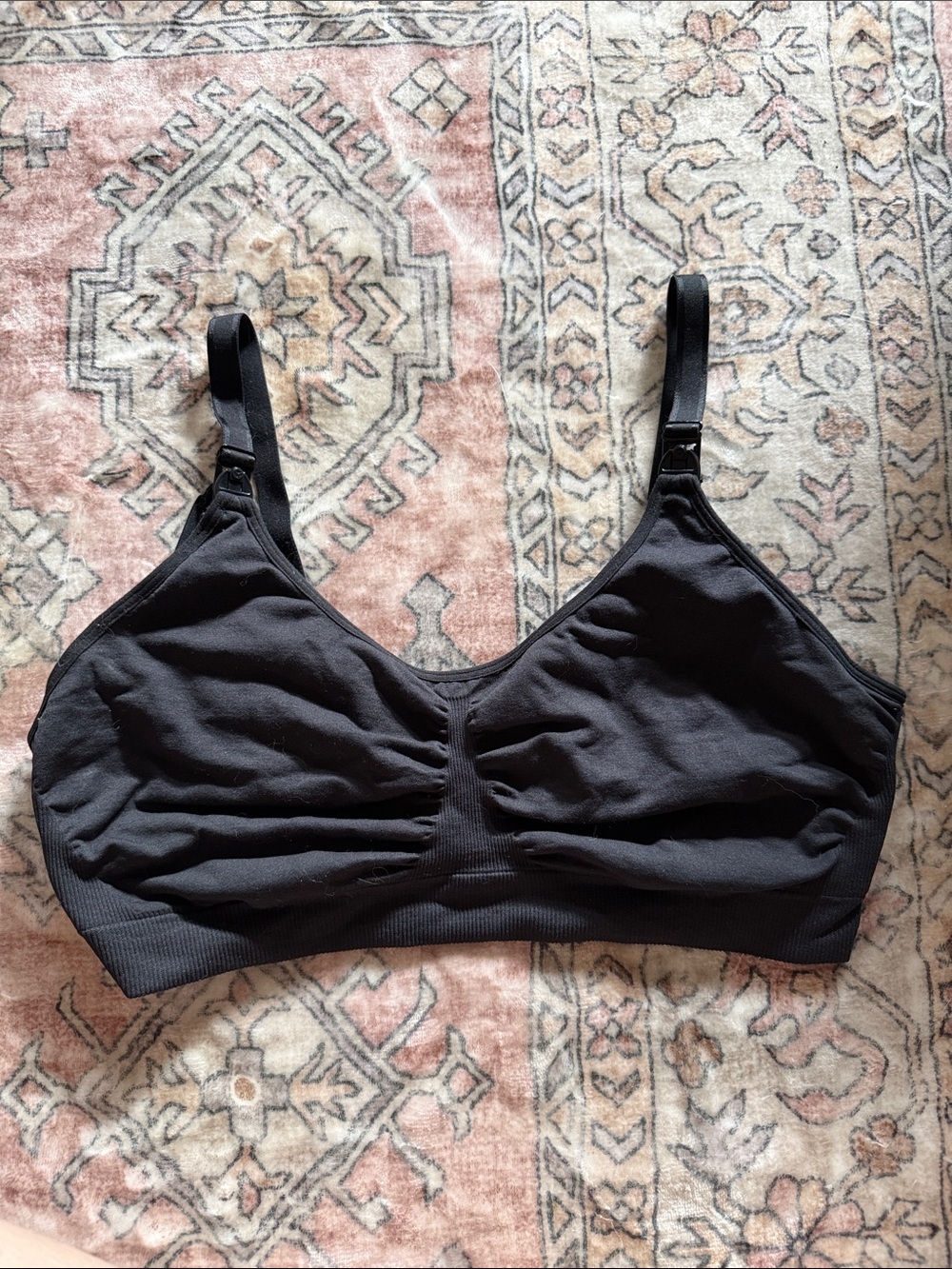 Medela Black Wireless Comfort Nursing + Pumping Bra